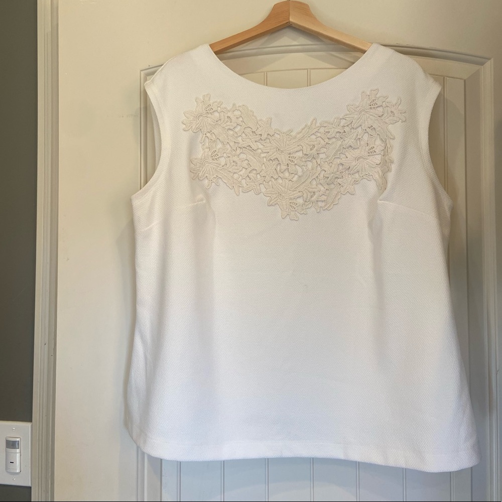 Worthington sleeveless top